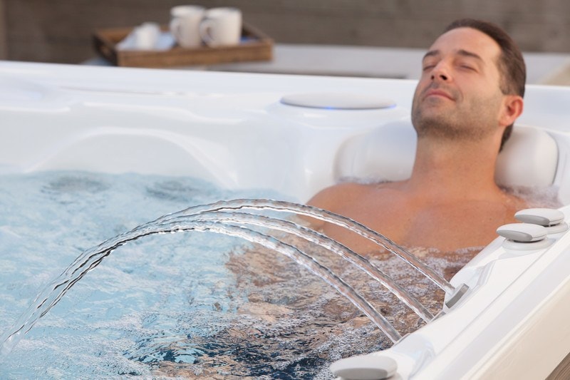 hot-tub-reduce-anxiety-improve-sleep