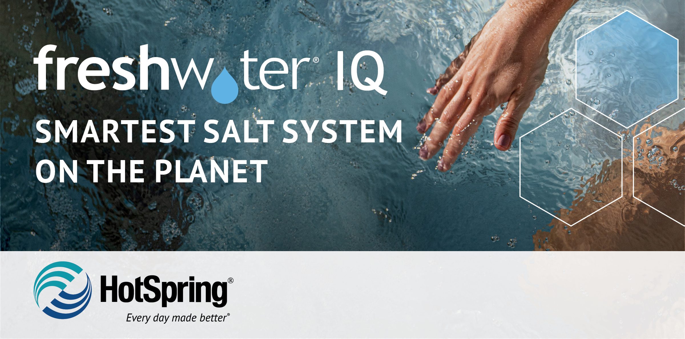 freshwater-iq-suolajärjestelmä-smartest-salt-system-on-the-planet freshwater-iq-suolajärjestelmä-smartest-salt-system-on-the-planet-käsi-koskettaa-allasvettä