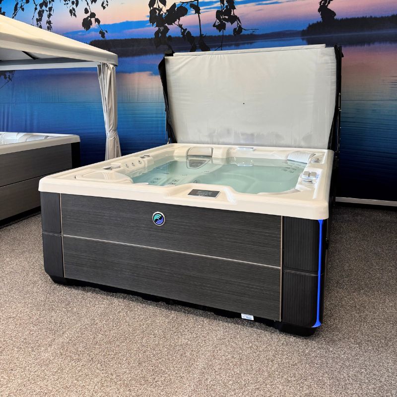 esittelyallas-highlife-sovereign esittelyallas-hotspring-highlife-sovereign